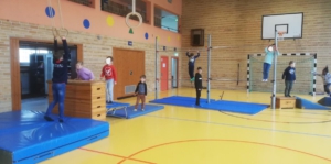 NWP Bild 2 zensiert weiß
